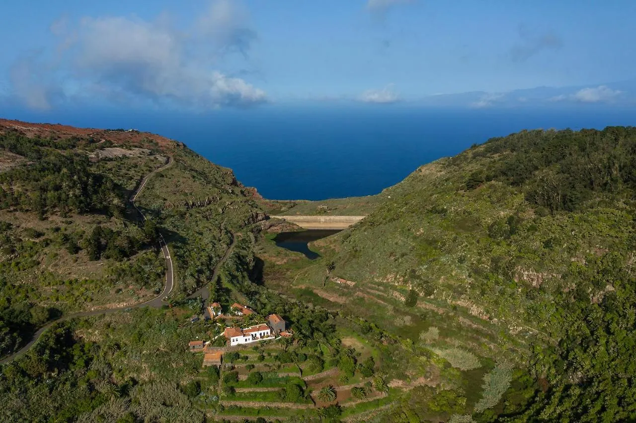 Las Casas Del Chorro Agulo